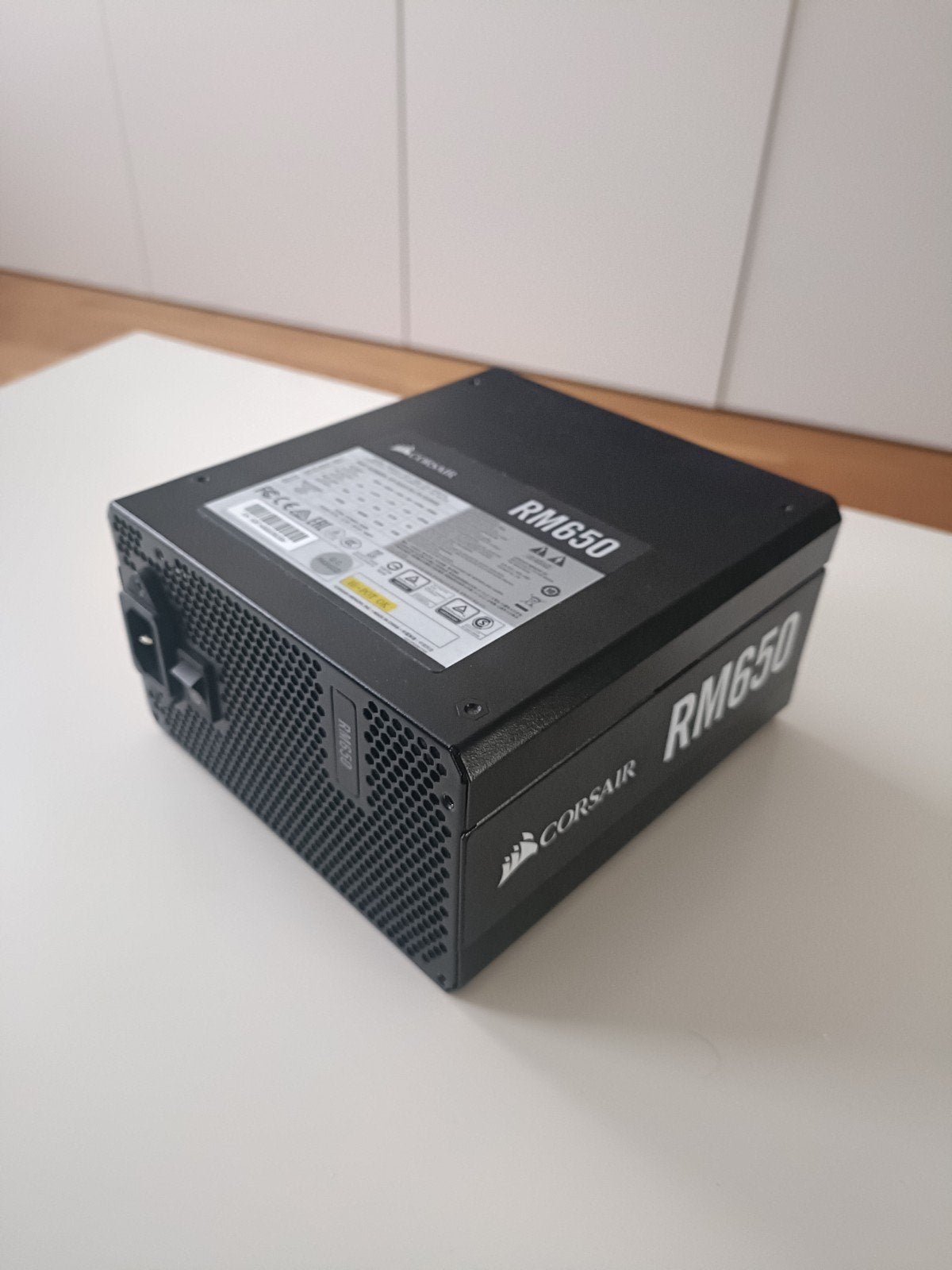 Corsair RM650x (2018) 650 W - Fully modular Power Supply, Computers en Software, Interne voedingen, Ophalen, Gebruikt