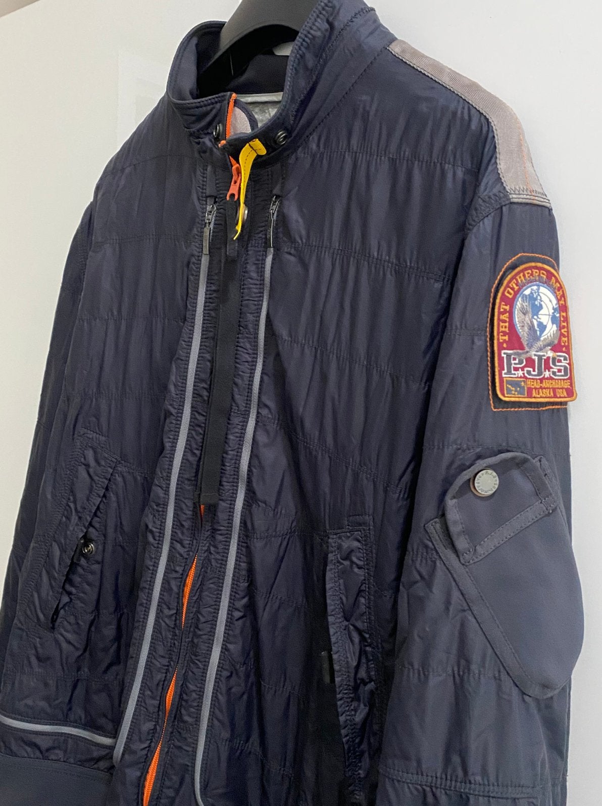Parajumpers tussenjas, Ophalen of Verzenden, Zo goed als nieuw
