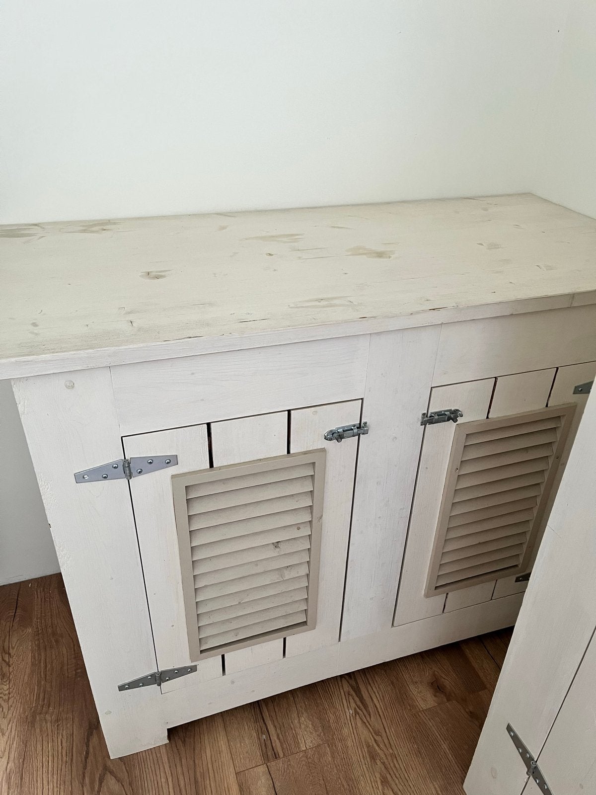 Kinder kast en kledingkast - Strandhuisje stijl, Kinderen en Baby's, Kinderkamer | Commodes en Kasten, Ophalen, Gebruikt, Kast