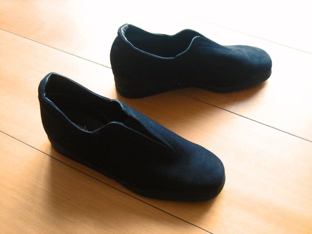Comfortabele zwart suede instappers ARCHE 38 snazzeys, Kleding | Dames, Schoenen, Verzenden, Nieuw, Arche, Instappers