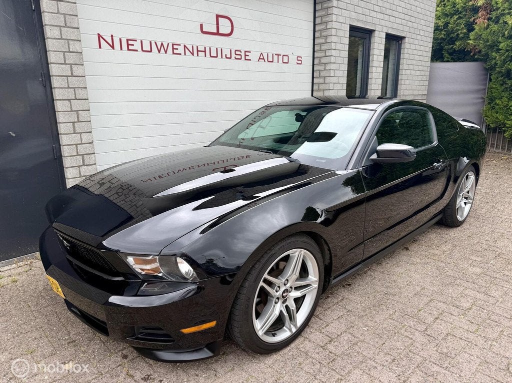 Ford Mustang 3.7 V6 Coupé, 19”, Apple CarPlay, 109.209km!, Auto's, Ford, Automaat, Euro 5, Gebruikt, Zwart
