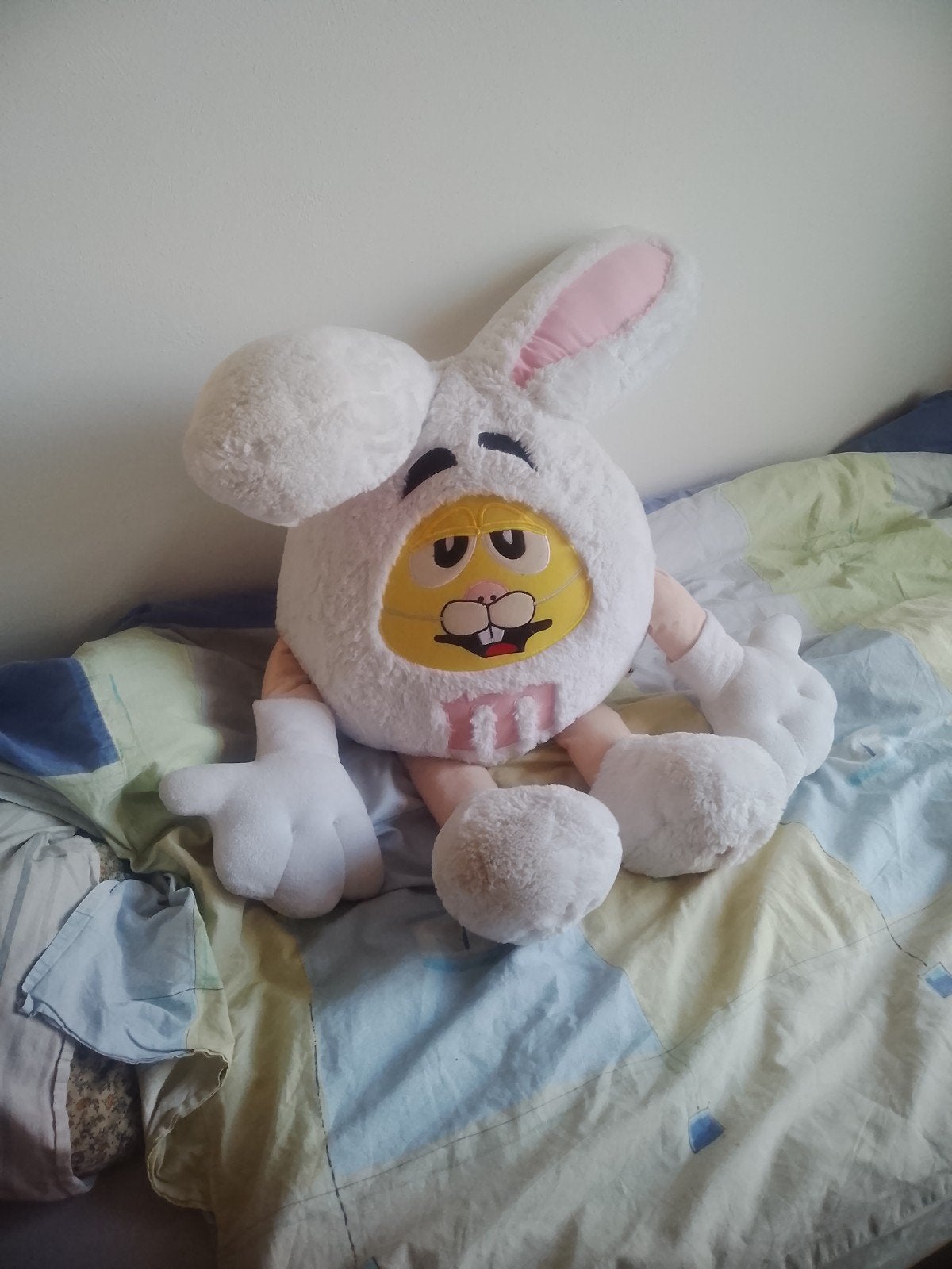 Grote M&M's Konijn Knuffel - Zo goed als nieuw, Overige merken, Overige karakters, Konijn, Ophalen of Verzenden