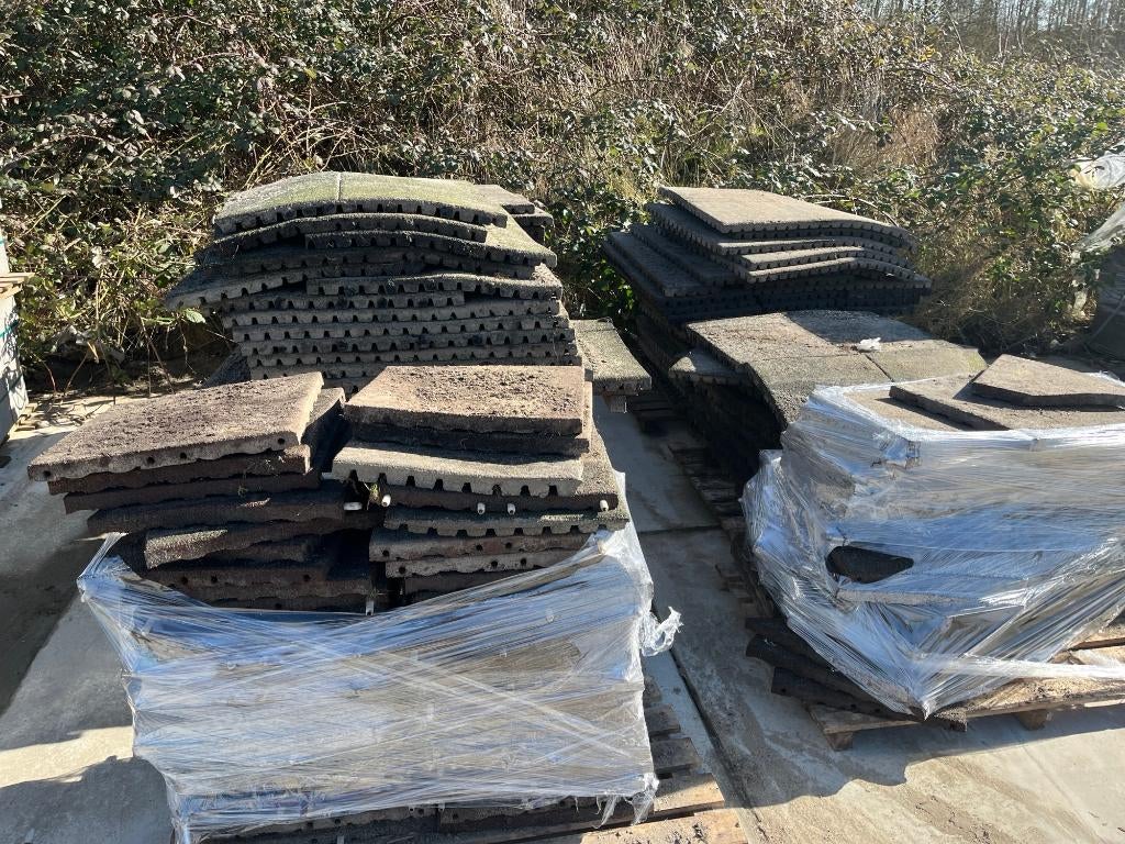 Rubberen tegels50x50x4 ca 70m2, Gebruikt, Overige typen, Rubber, Ophalen of Verzenden
