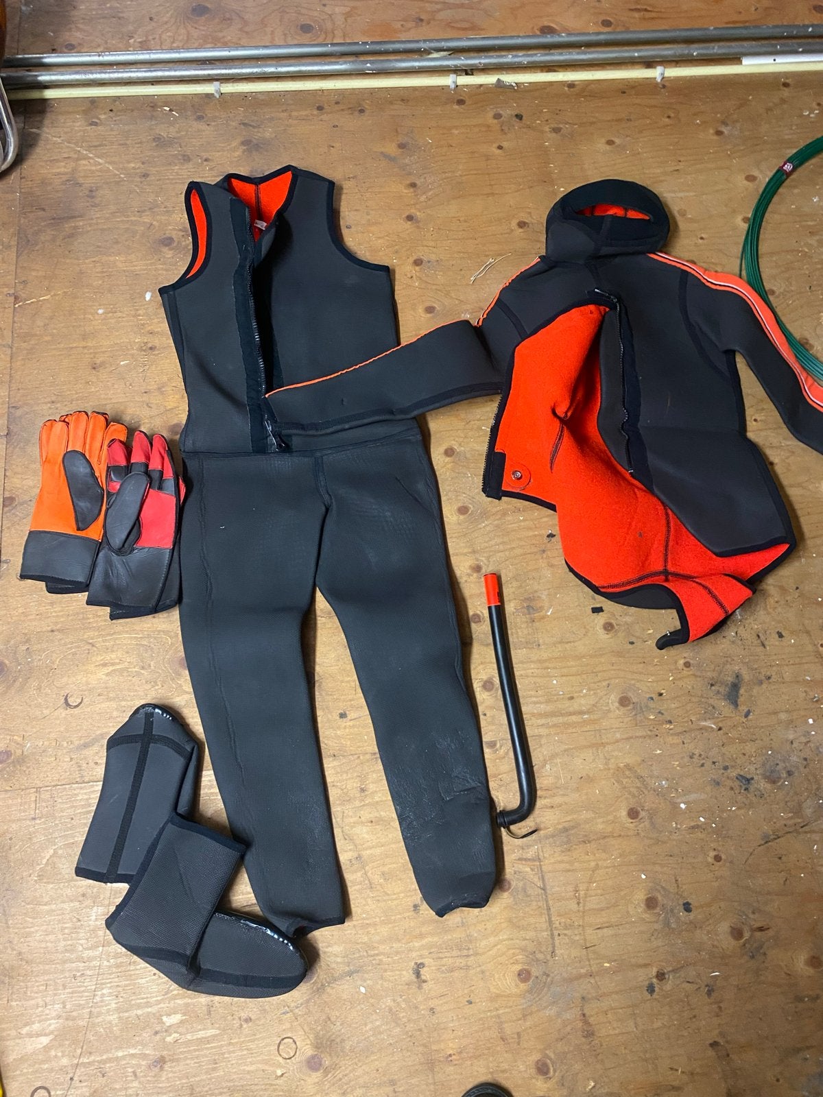 Duikpak met handschoenen en schoenen, Watersport en Boten, Ophalen of Verzenden, Gebruikt, Duikpak