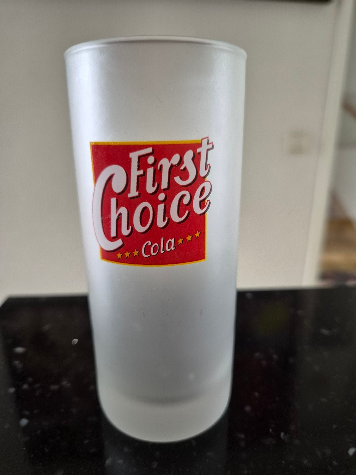 Set van 7 First Choice Cola glazen, Huis en Inrichting, Ophalen, Zo goed als nieuw, Meerkleurig, Glas