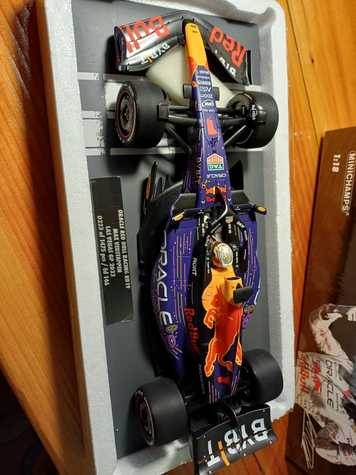 Oracle Red Bull Racing RB19 2023 Las Vegas GP - Editie 146, Ophalen of Verzenden