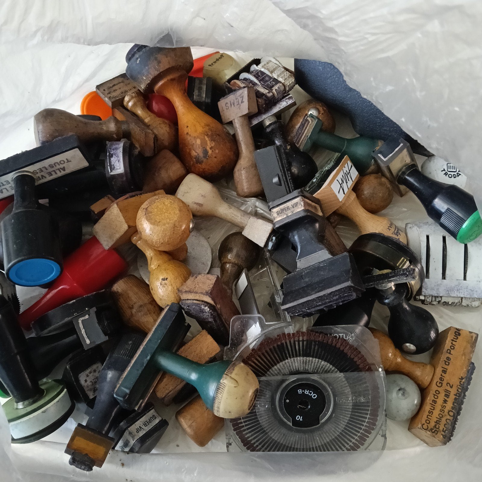zak vol diverse oude stempels, Ophalen of Verzenden, Gebruikt, Houten stempel