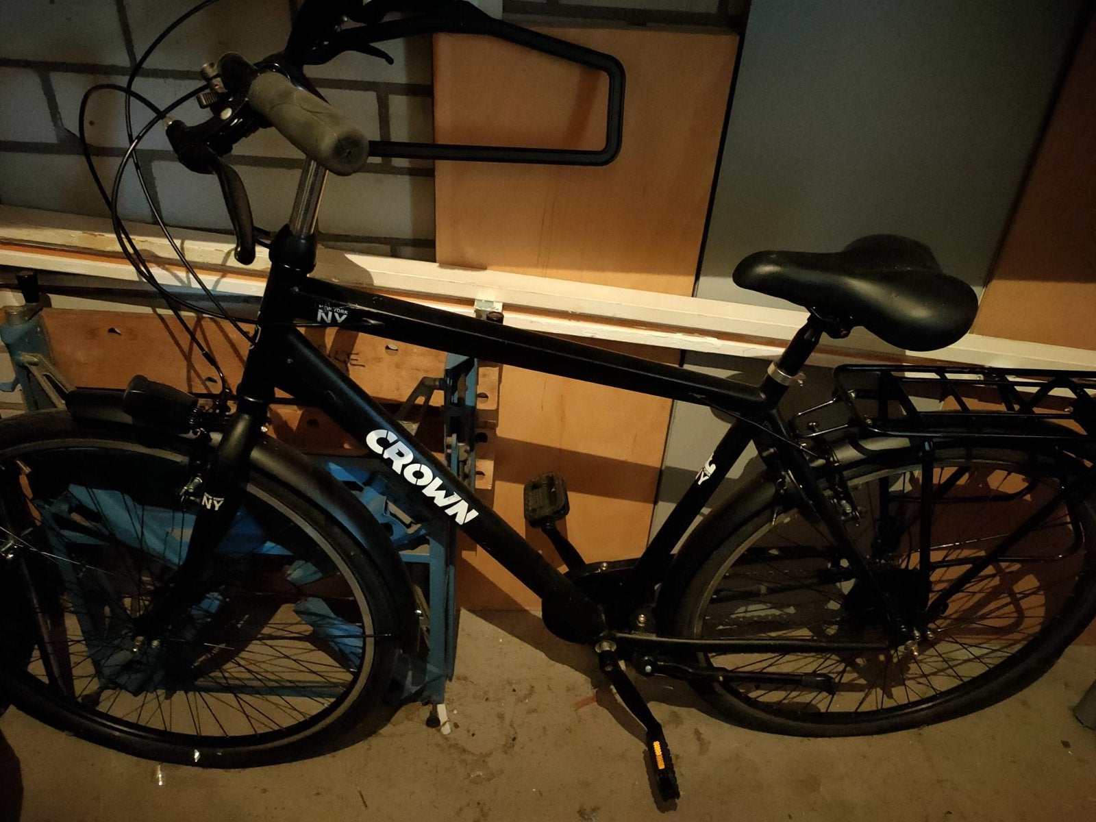 Zwarte Crown Stadsfiets - Zo goed als nieuw, Velgrem, Versnellingen, Zo goed als nieuw, 53 tot 57 cm