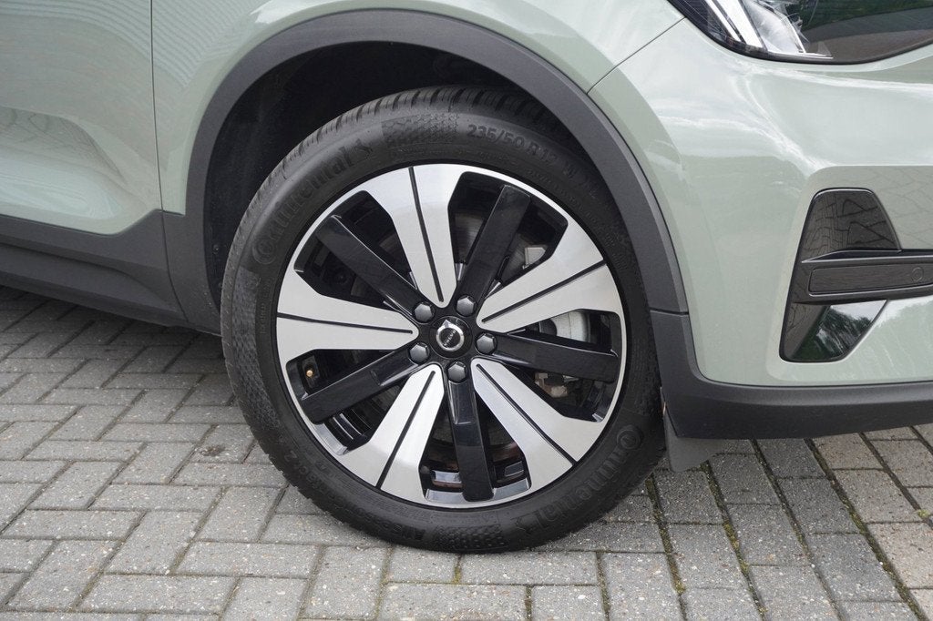 Volvo XC40 Recharge Core 70 kWh / Carplay / Camera / Stuur e, Stof, Zwart, 90 €/maand, SUV of Terreinwagen