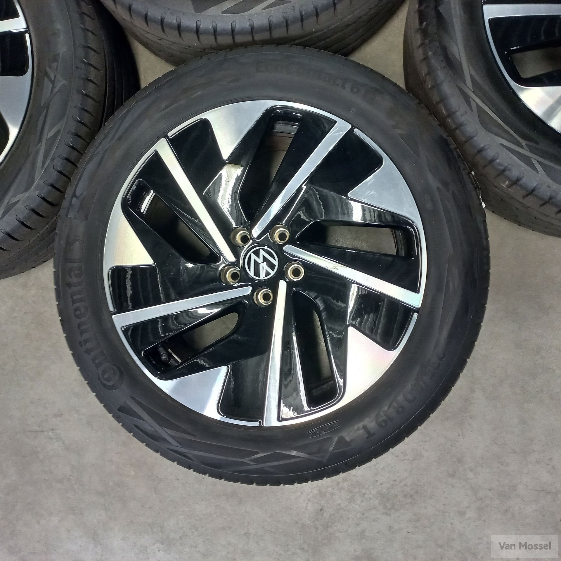 Volkswagen ID.7 Continental Eco Contact 6Q 235/50/R19 - 255/, 19 inch, Gebruikt, 255 mm, -
