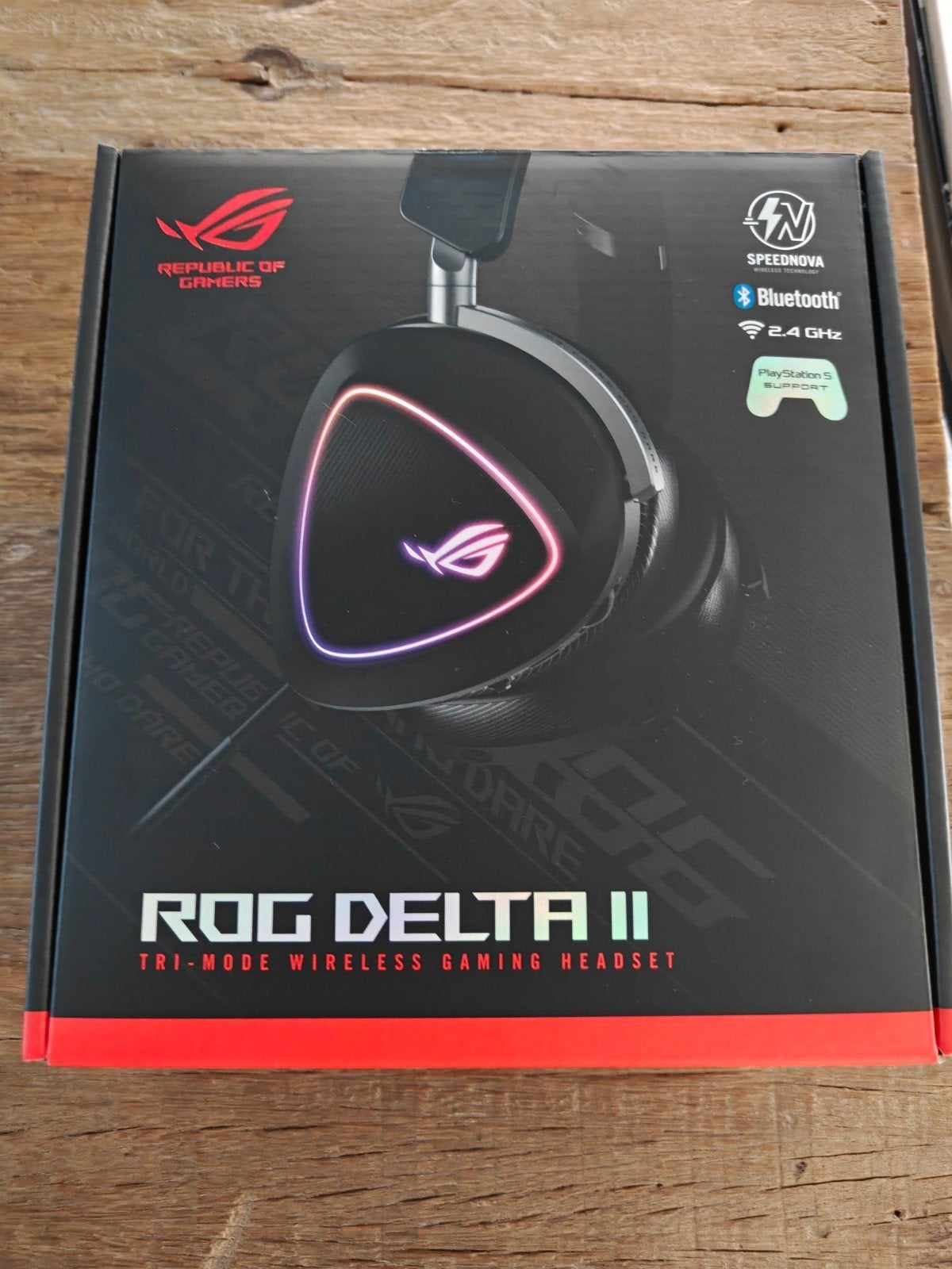 ASUS ROG Delta II Headset + Headset Stand, Computers en Software, Headsets, Zo goed als nieuw, Over-ear, Draadloos, Gaming headset
