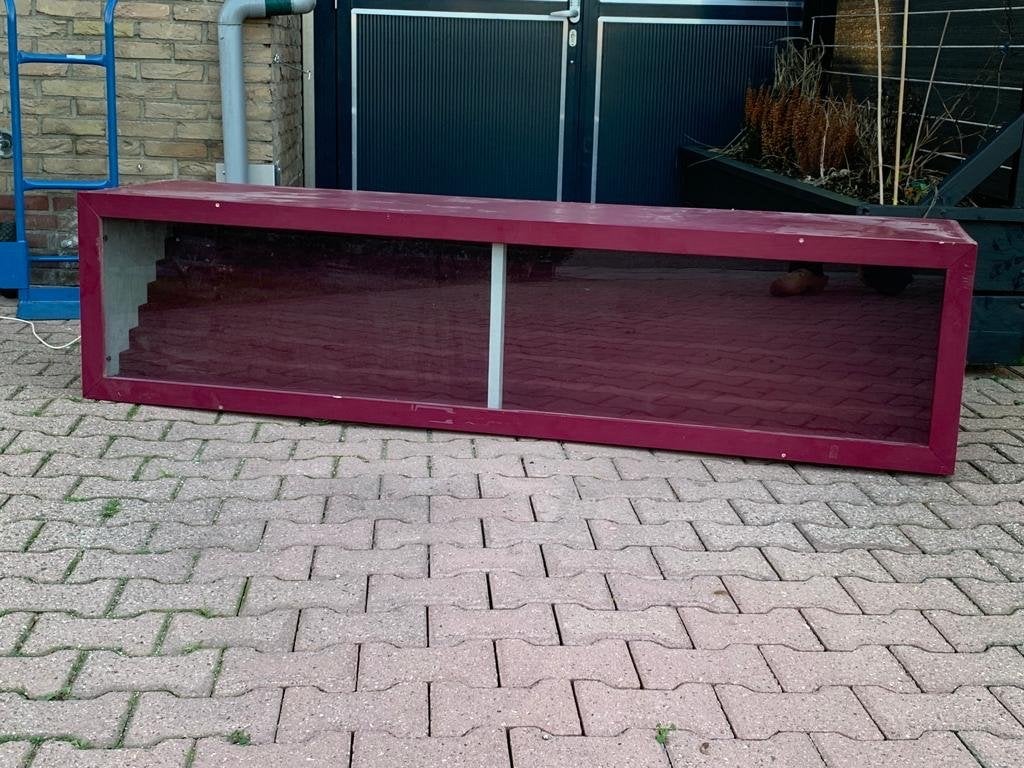Zelfbouw vitrinekast met verlichting en metalen trap, Ophalen, Met plank(en), Gebruikt, 200 cm of meer
