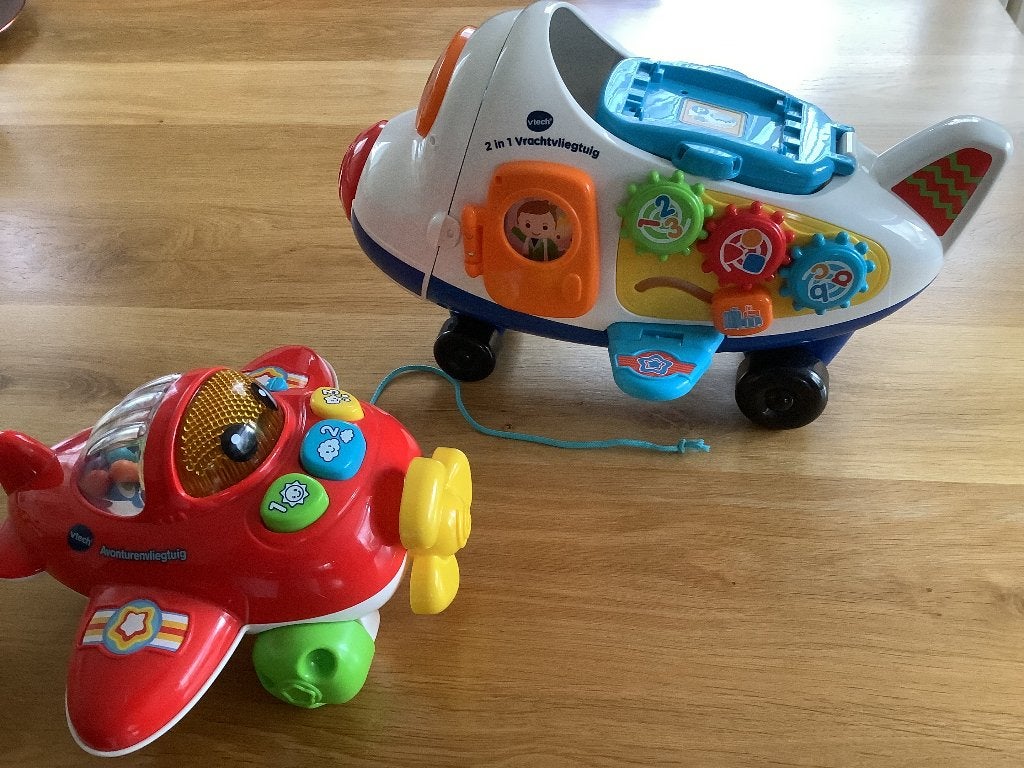 VTECH  Avonturenvliegtuig/Vrachtvliegtuig   +  F. Price, Ophalen of Verzenden, Zo goed als nieuw