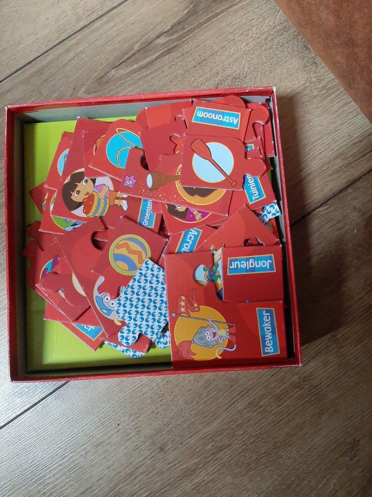 Dora de Explorer puzzelset, Kinderen en Baby's, Ophalen of Verzenden, Meer dan 50 stukjes, Gebruikt, 2 tot 4 jaar