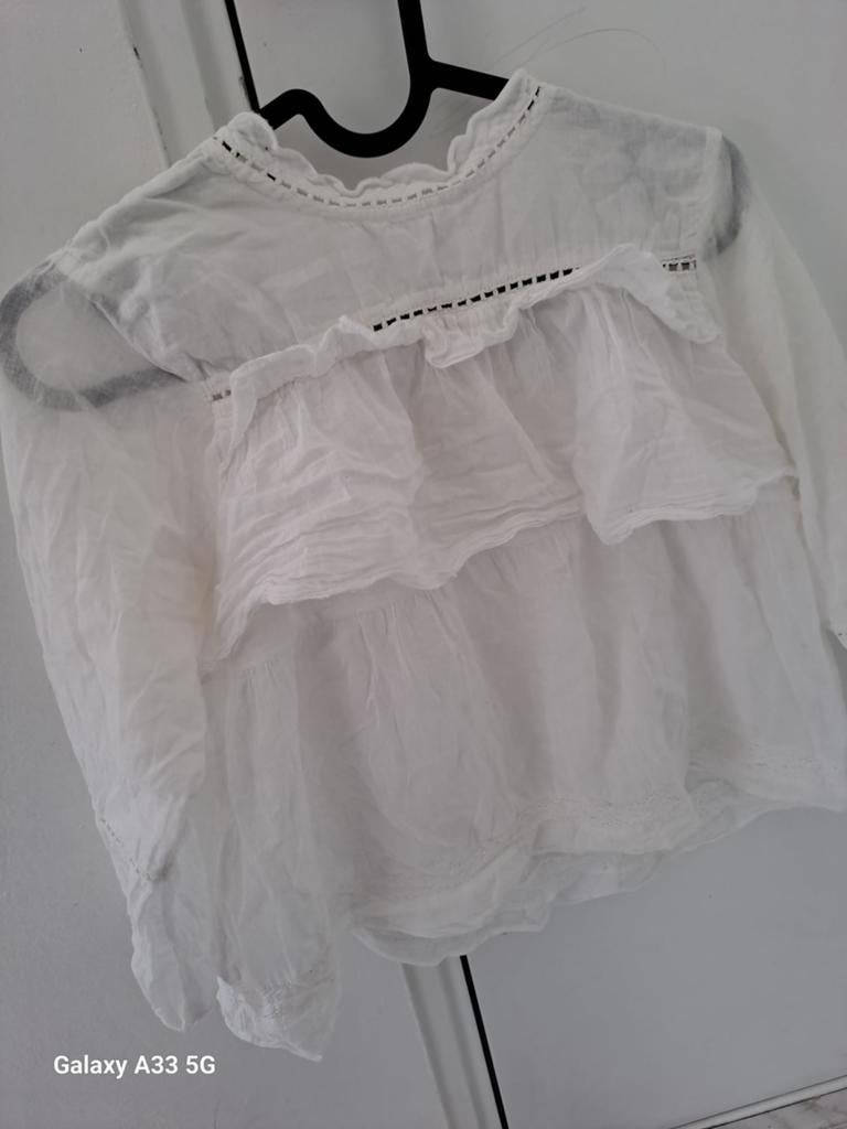 Witte blouse met ruches en kanten details, Ophalen of Verzenden, Zo goed als nieuw, Maat 38/40 (M), Wit