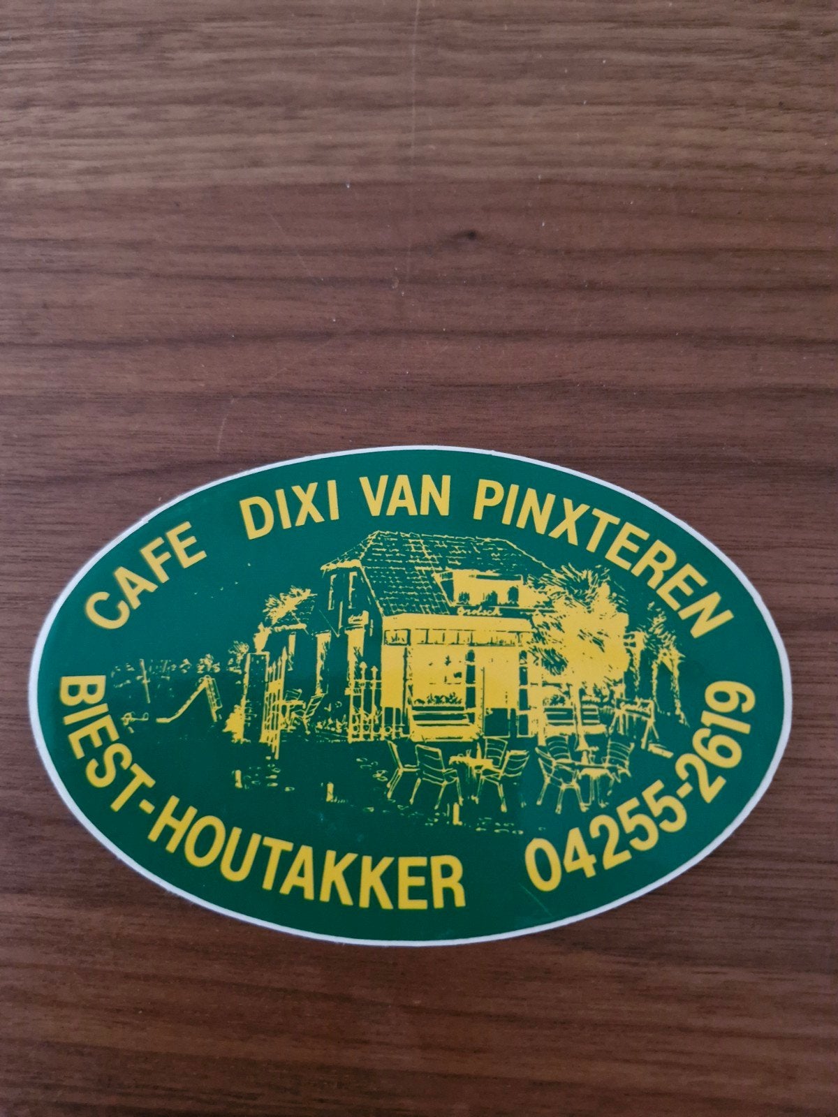 10647 Sticker Cafe Dixi van Pinxteren Biest-Houtakker, Ophalen of Verzenden, Gebruikt, Bedrijf of Vereniging
