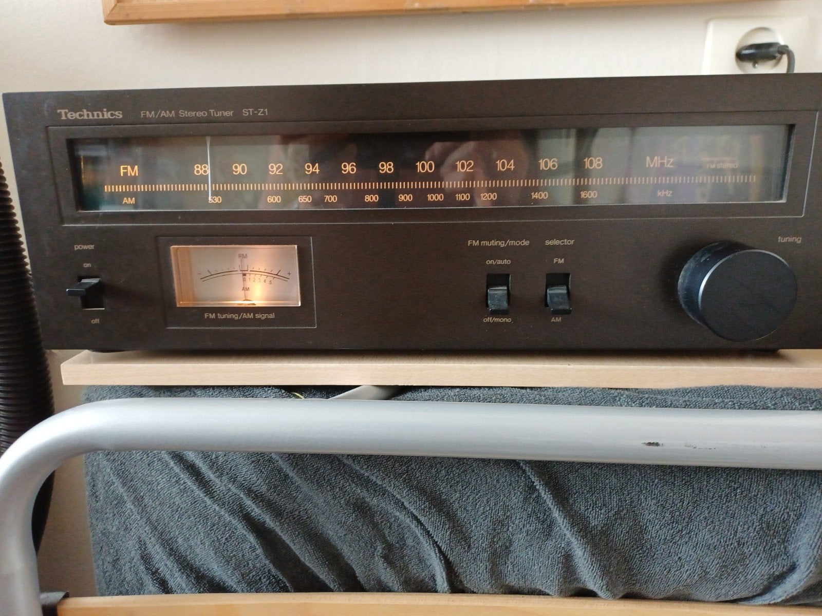 Technics ST-Z1 FM/AM Stereo Tuner - Vintage Audio, Ophalen of Verzenden, Gebruikt, Analoog