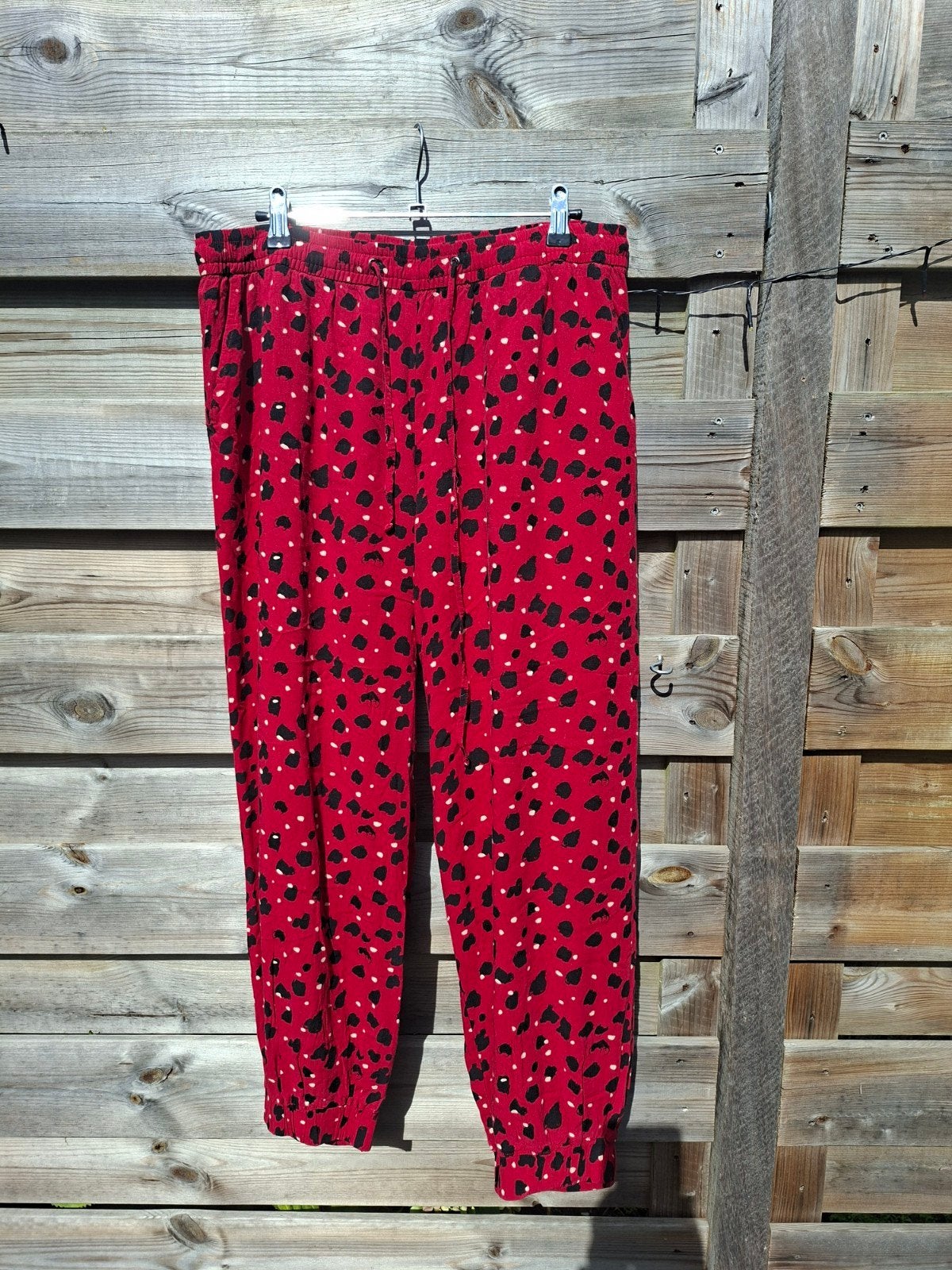 dames roden zwart  broek met stippen 44, Bonprix, Maat 42/44 (L), Ophalen of Verzenden, Lang