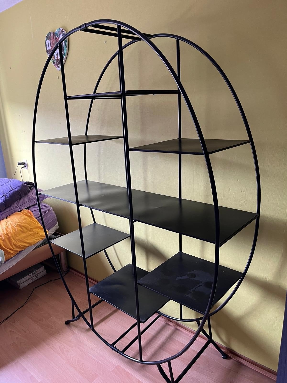 Unieke Zwarte Metalen Boekenkast/Displayrek - 140x193x50cm, Ophalen, Zo goed als nieuw