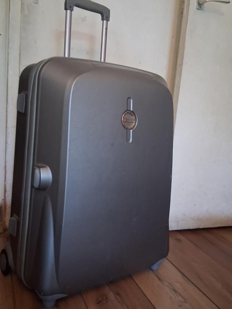 Te koop, Charlton merk reiskoffer/Baggage., Ophalen, Hard kunststof