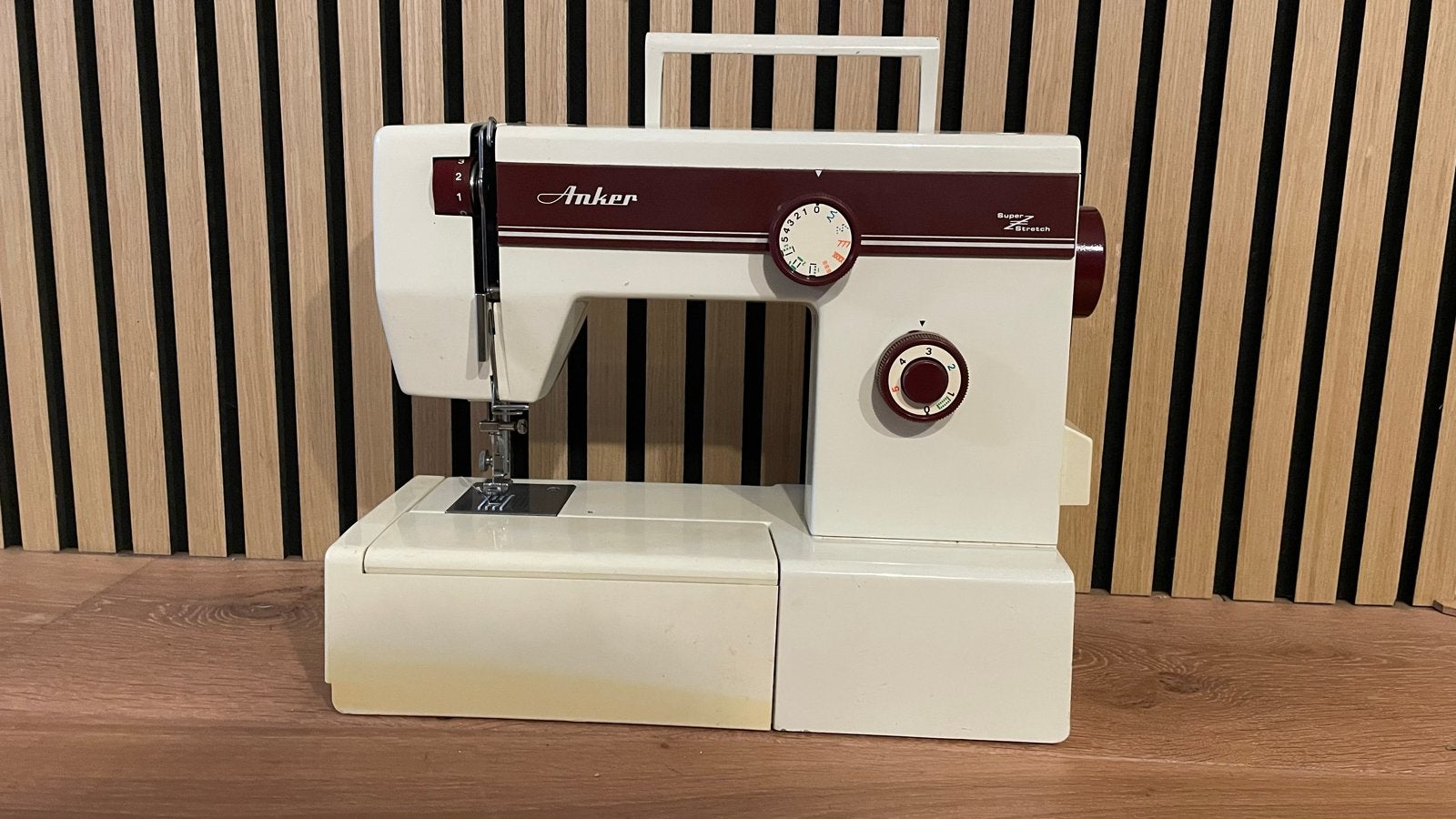 Anker 220 Naaimachine - Vintage met accessoires, Ophalen of Verzenden, Gebruikt, Naaimachine, Overige merken