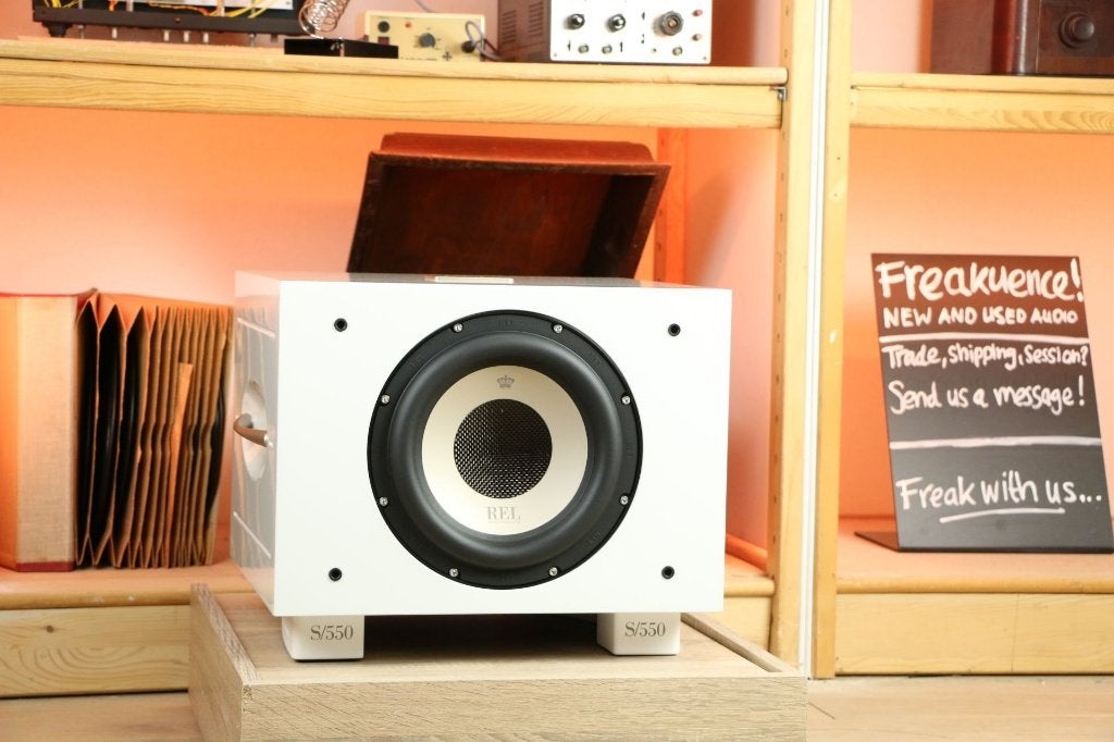 REL S/550 / S 550 subwoofer. TRADE.INRUIL. Paar maanden oud., Audio, Tv en Foto, Luidsprekers, Overige merken, REL Acoustics, Subwoofer