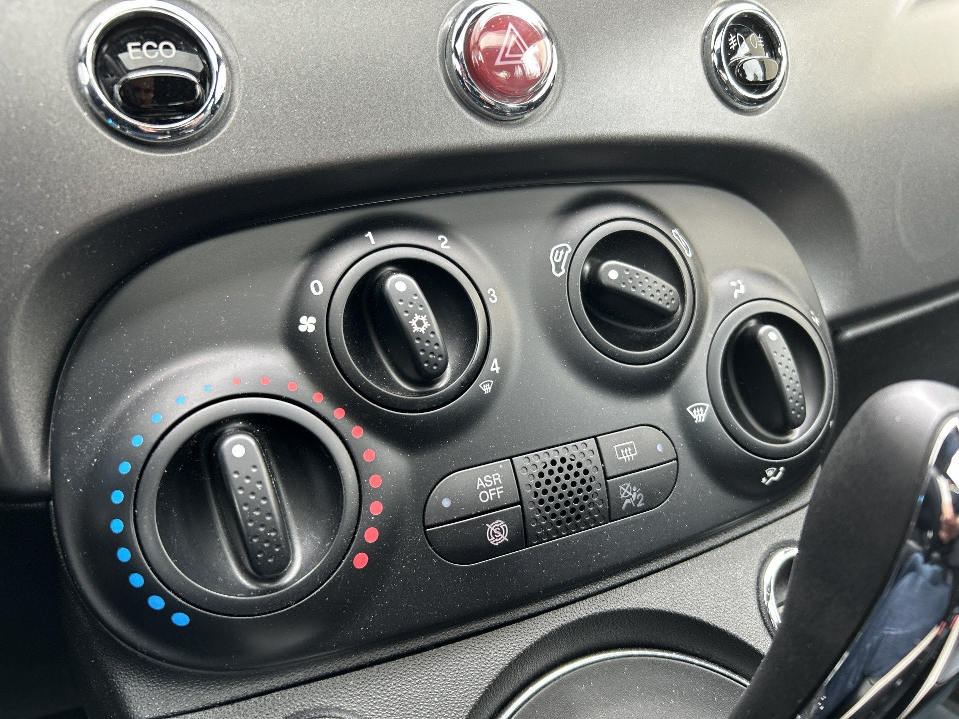 Foto 17 van Fiat 500 0.9 TwinAir Turbo Sport | Automaat | Panoramadak |