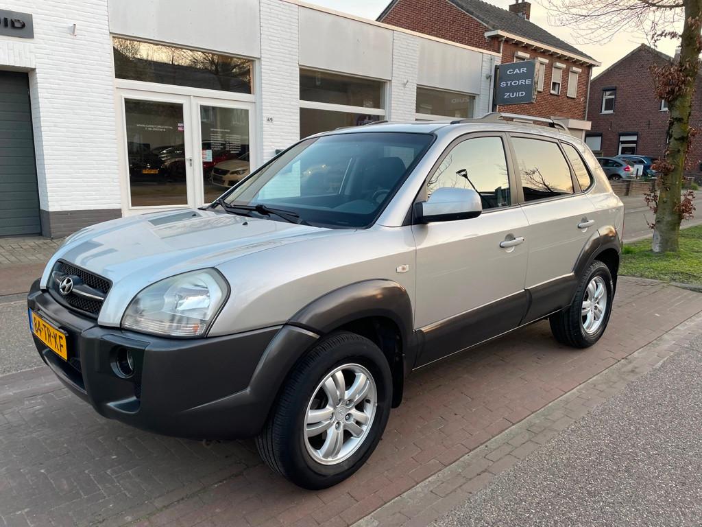 Hyundai Tucson 2.0i Style Premium / Leder / Climate / Cruise, Auto's, Hyundai, Gebruikt, Zwart, 4 cilinders, Handgeschakeld