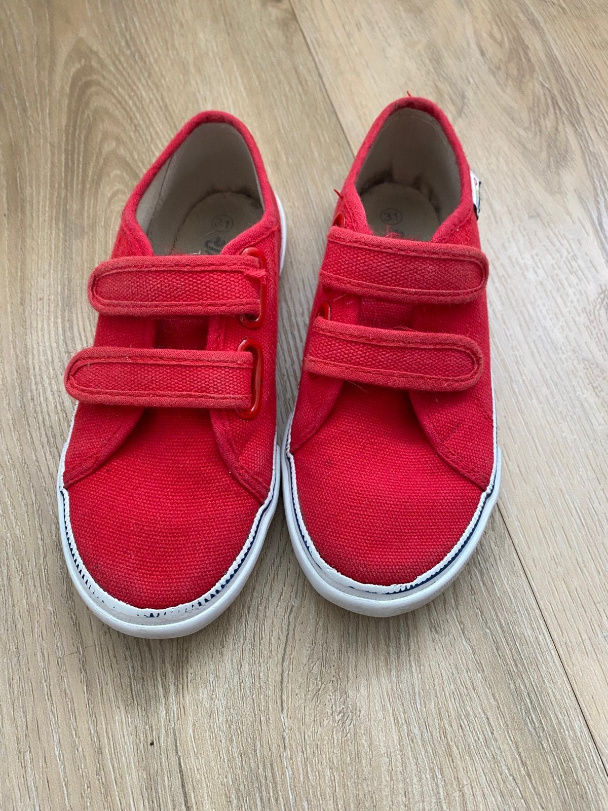Gymschoenen, JAKO-O, rood, maat 31, kitteband, Gebruikt, Ophalen of Verzenden, Jongen of Meisje, Sportschoenen