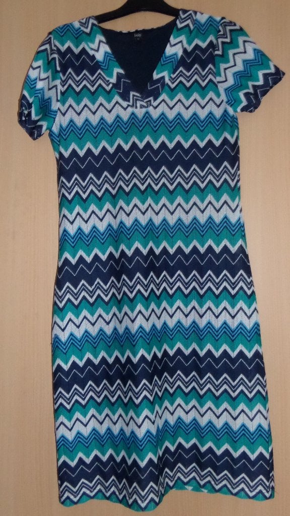 Blauw/witte jurk in Missoni stijl maat 38, Kleding | Dames, Jurken, Maat 38/40 (M), Blauw, Ophalen of Verzenden, Zo goed als nieuw
