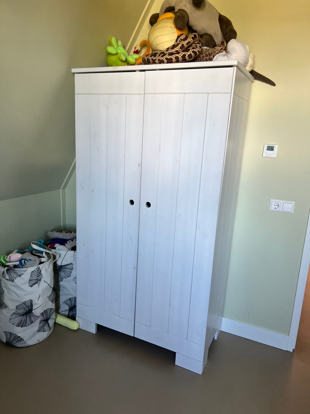 Leuke kledingkast voor kinderkamer, Kinderen en Baby's, Kinderkamer | Commodes en Kasten, Ophalen, 50 tot 70 cm, 105 cm of meer