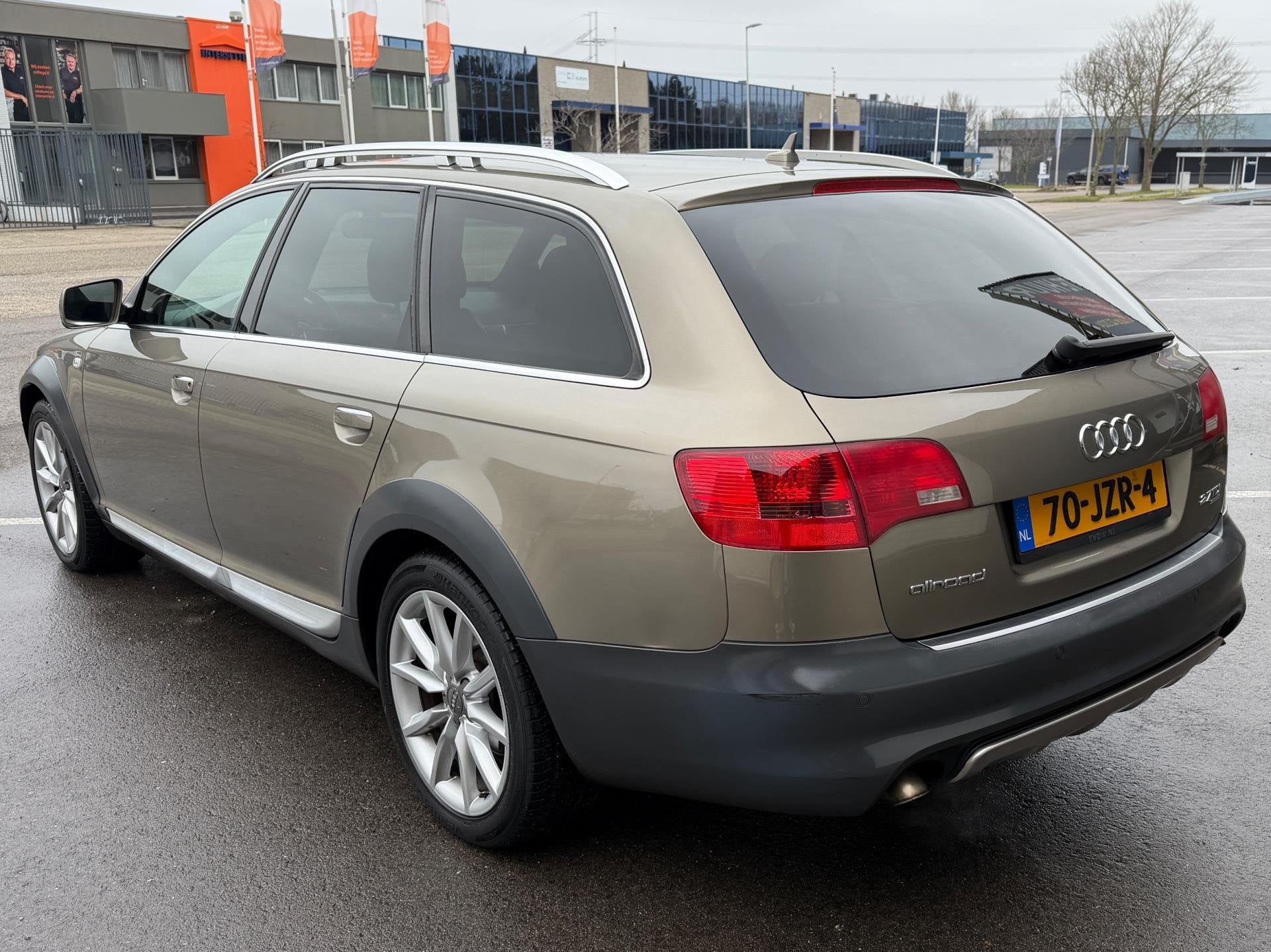 Audi A6 allroad quattro 2.7 TDI AUTO/LEDER/NAVI/STOELVERWARM, Auto's, Automaat, Dealer onderhouden, Gebruikt, Zwart