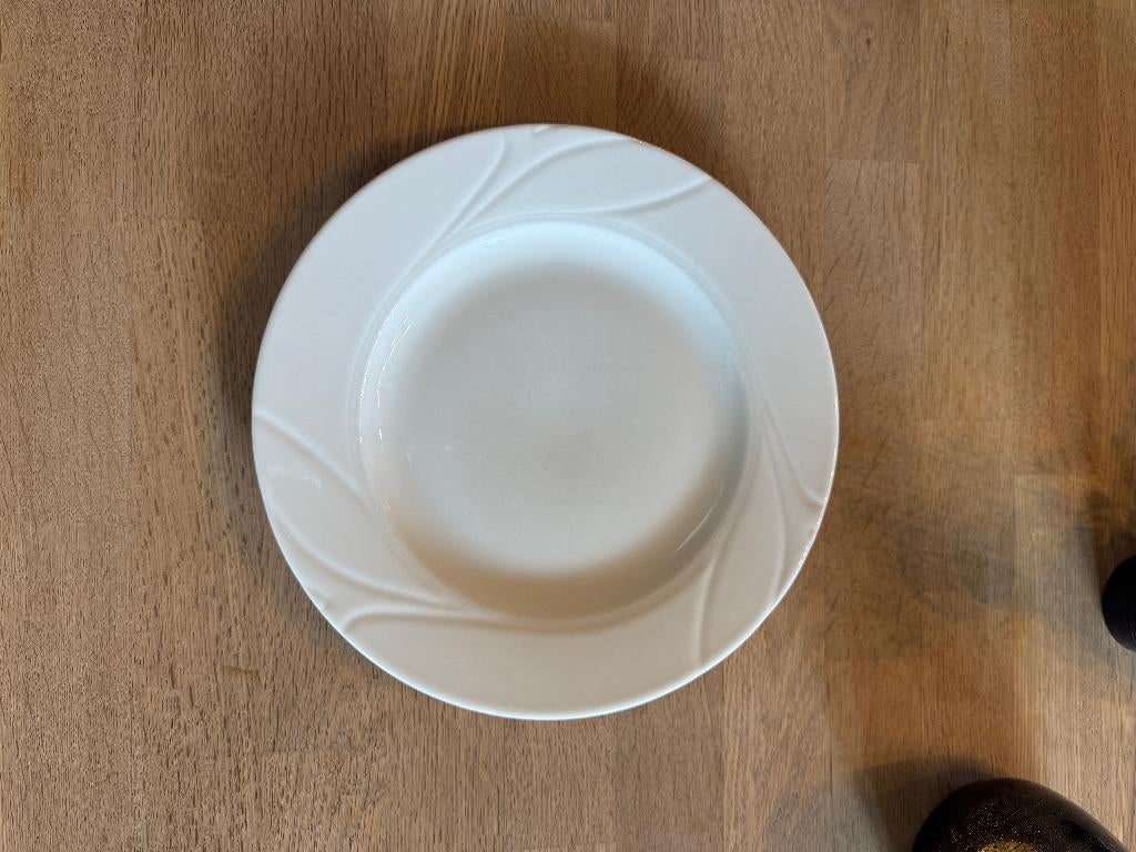 20 borden Mosa Maastricht, Huis en Inrichting, Keuken | Servies, Ophalen, Gebruikt, Bord(en), Effen