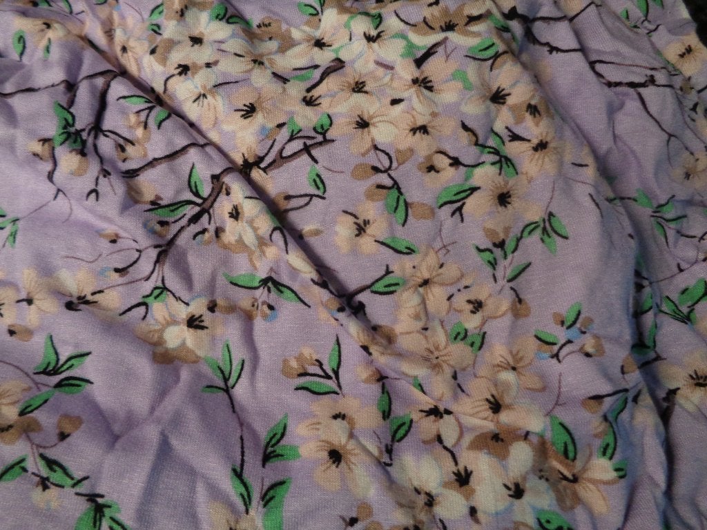 lila rekbarel lap met japanse bloesem, Hobby en Vrije tijd, Stoffen en Lappen, Overige materialen, Bruin, Nieuw, Ophalen of Verzenden