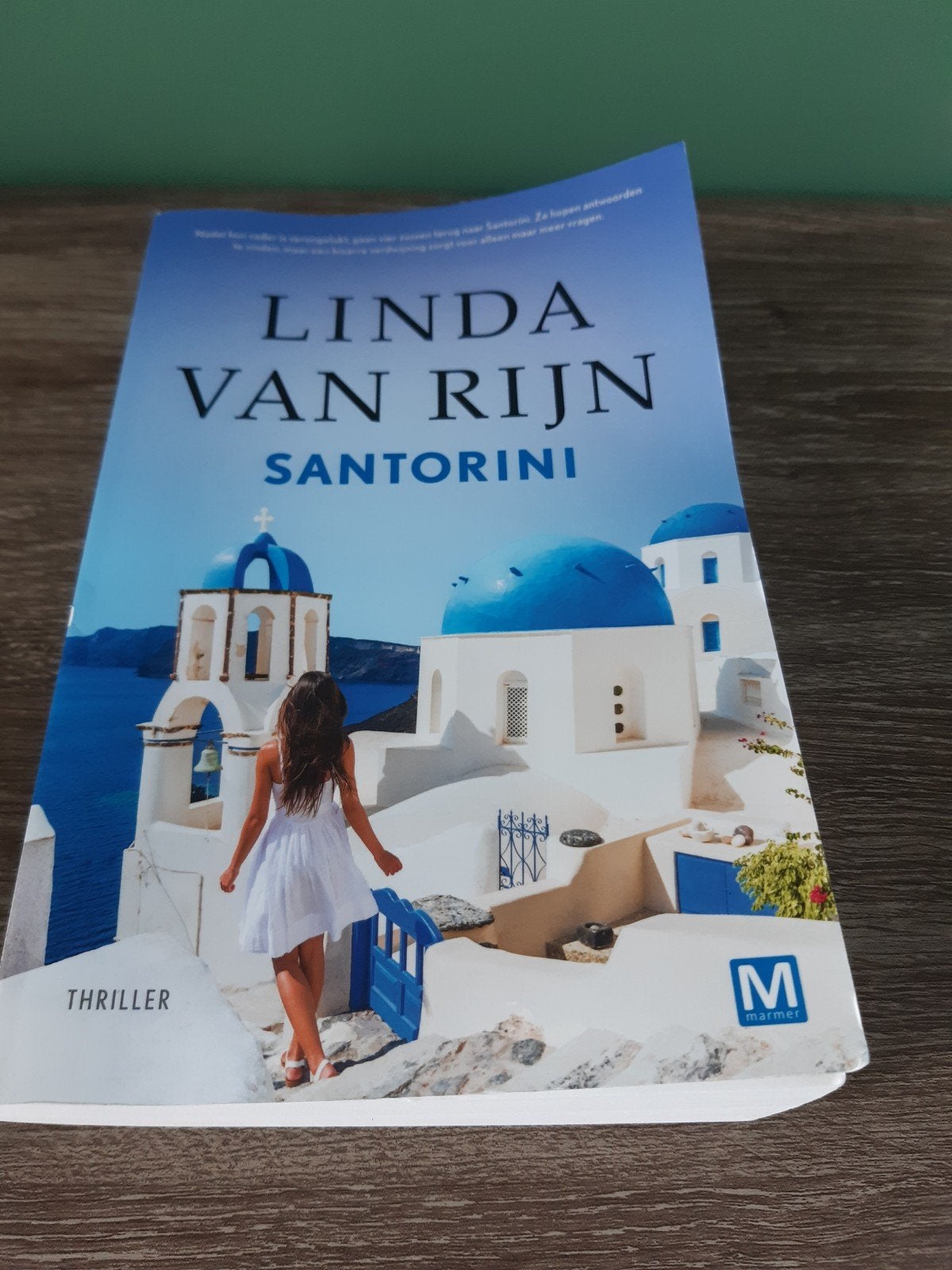 Linda van Rijn - Santorini, Ophalen of Verzenden, Zo goed als nieuw