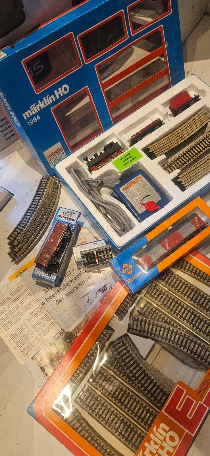 Märklin HO Treinset 1984 met extra wagons en rails, Wisselstroom, Ophalen of Verzenden, Märklin, Gebruikt