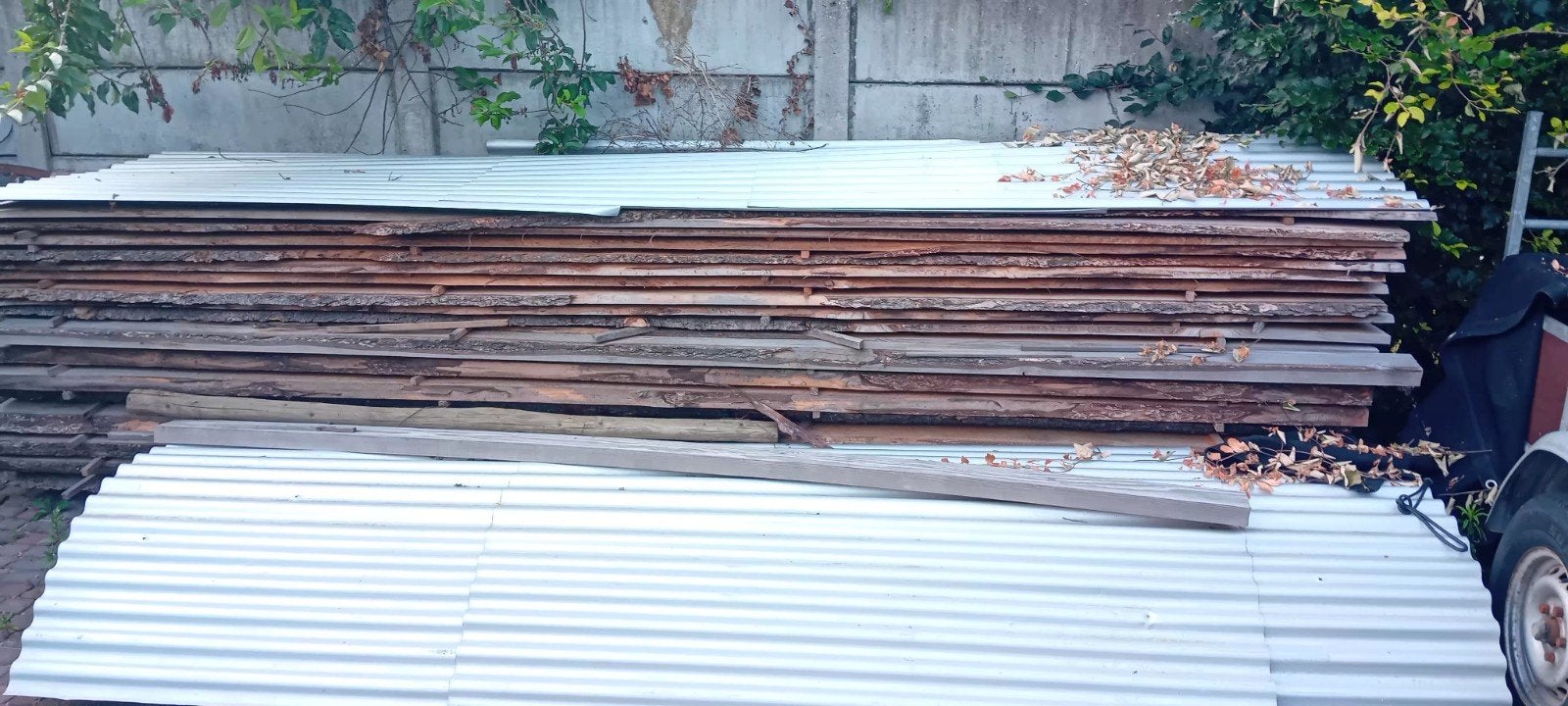 Grote partij douglass gedroogd. - palen schaaldelen planken, Doe-het-zelf en Verbouw, Hout en Planken, Ophalen, Minder dan 25 mm