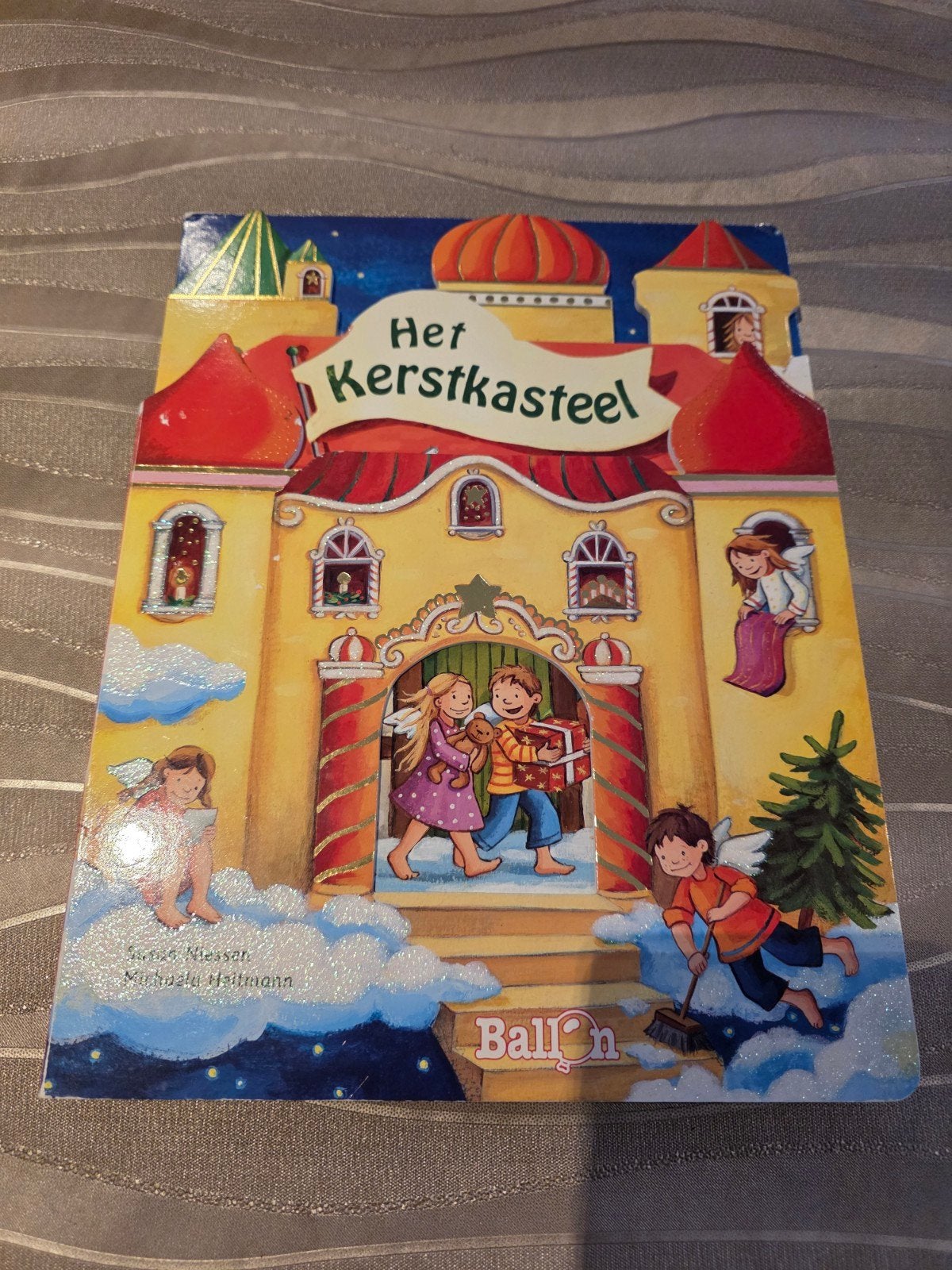 Prentenboek Het Kerstkasteel, Ophalen of Verzenden, Zo goed als nieuw, Prentenboek