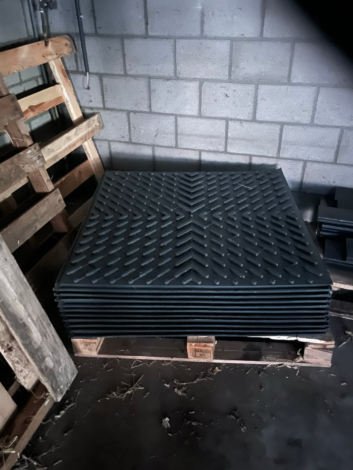 Agro Click Stalmatten 10st. van 100x100 cm met snijstukken, Ophalen