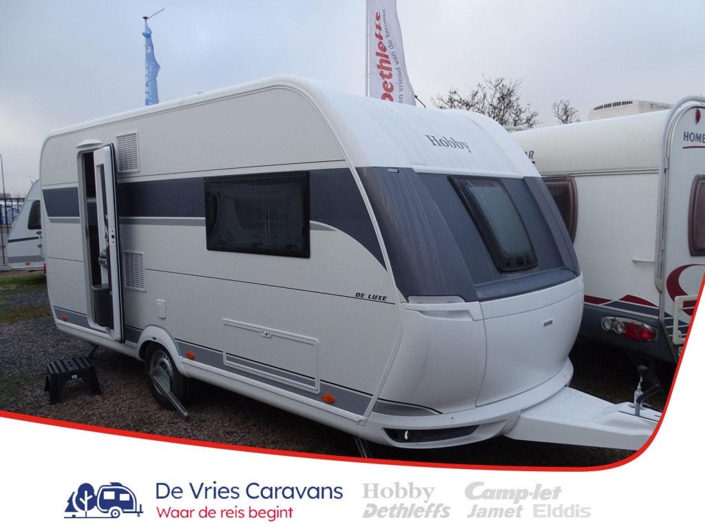 Hobby De Luxe 460 SL Aparte bedden, douche., Caravans en Kamperen, Standaardzit, Hobby, Schokbreker, Tot en met 2