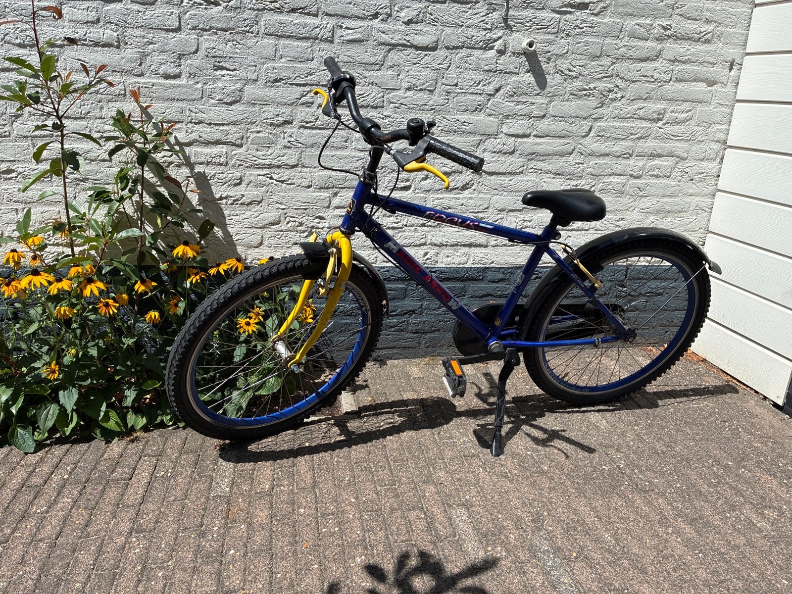 24 inch kinderfiets - Blauw/Geel, Fietsen en Brommers, Fietsen | Kinderfietsjes, Ophalen, Gebruikt, Velgrem, 20 inch of meer