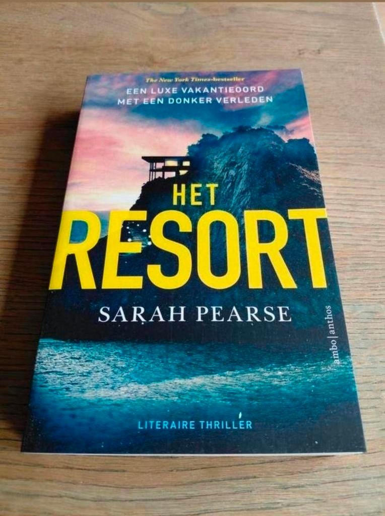 Het Resort boek door Sarah Pearse. Nooit gelezen., Boeken, Romans, Nieuw, Nederland, Ophalen of Verzenden