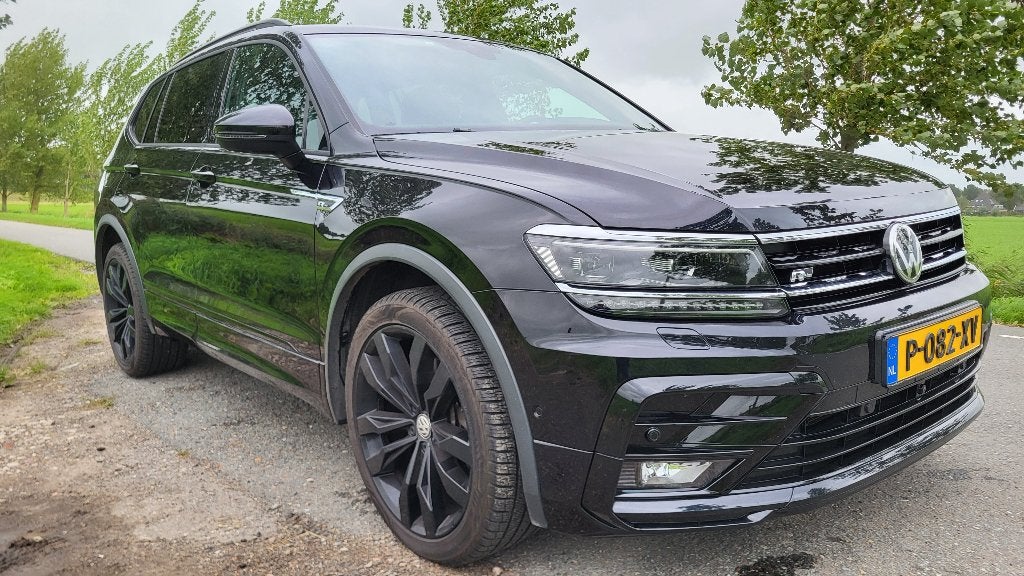 Volkswagen Tiguan Allspace 2.0 4-MOTION 3xR-Line 7P Black, Automaat, 1984 cc, 7 stoelen, Zwart