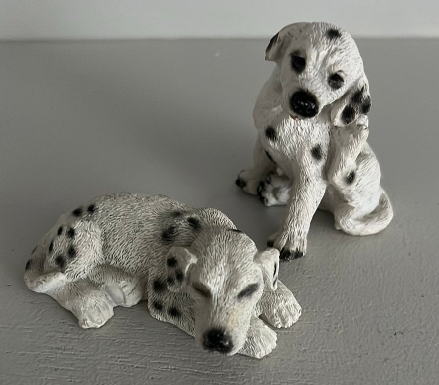 2 kleine porseleinen beeldjes dalmatiërs, Ophalen of Verzenden, Zo goed als nieuw, Dier
