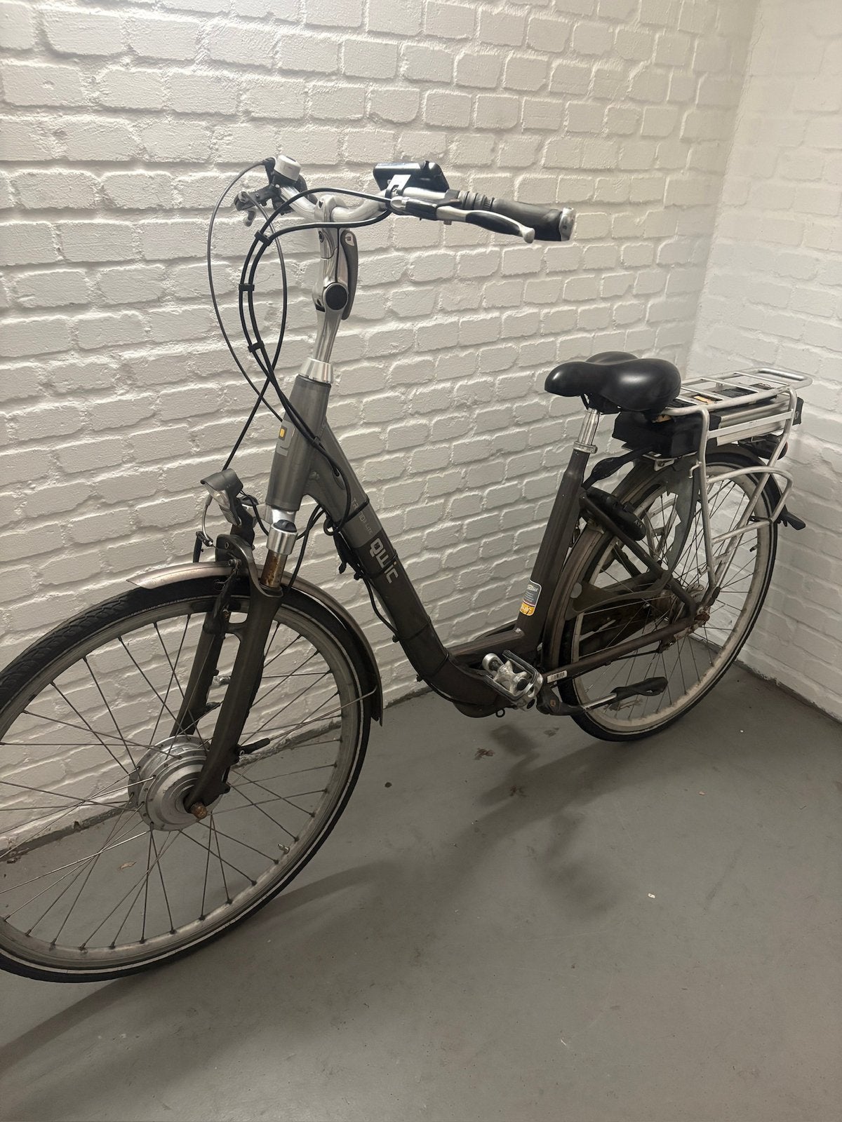 Qwic trend elektrische fiets - defect - zonder accu, Ophalen, Zo goed als nieuw, Overige merken