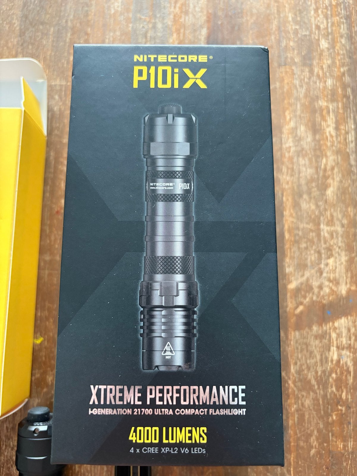Nitecore P10iX Zaklamp - 4000 Lumen, Compact & Krachtig, Ophalen of Verzenden, Zo goed als nieuw, Accu
