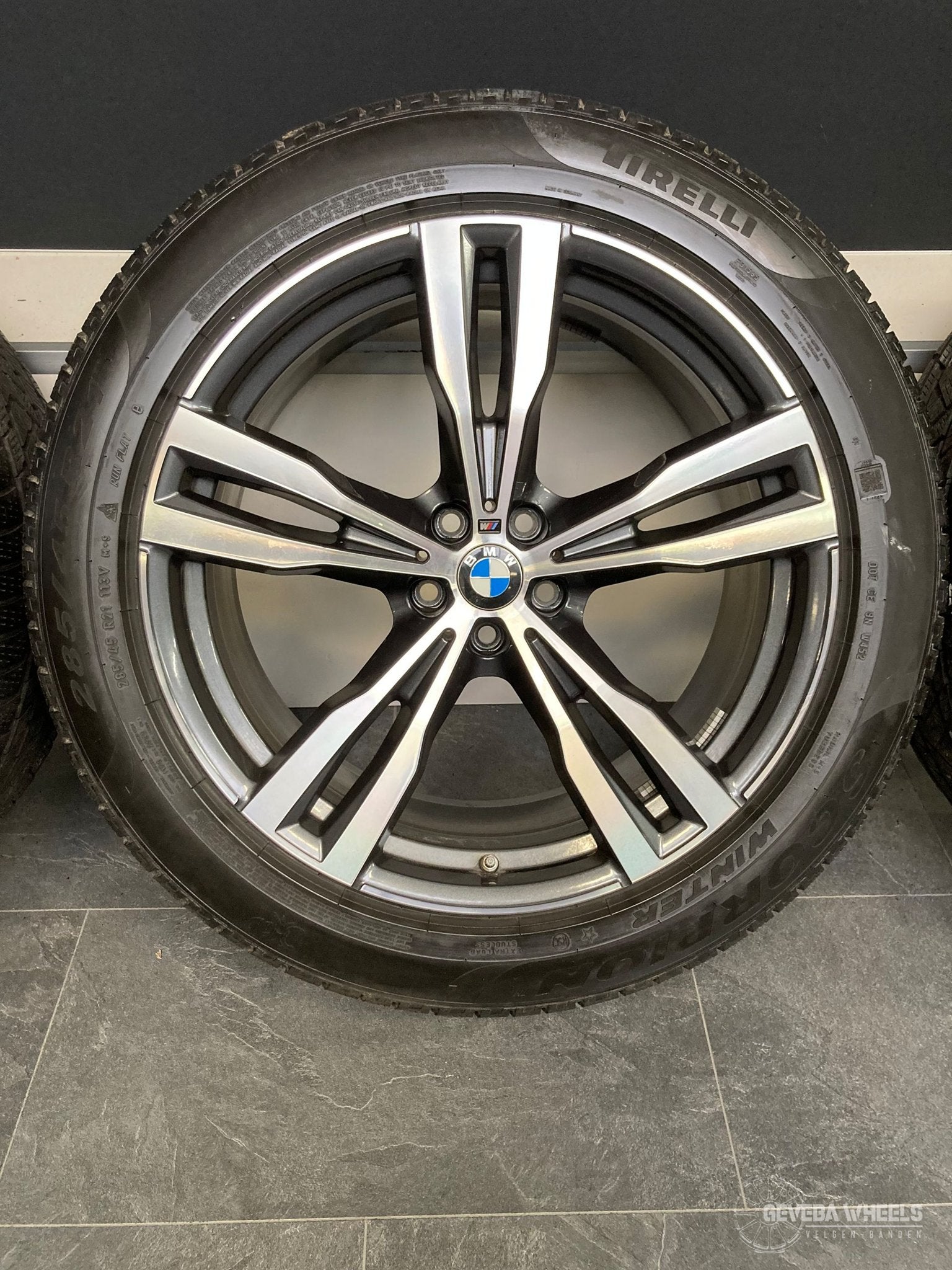 21” originele BMW X7 G07 velgen + winterbanden 754M 8074220, Auto-onderdelen, Banden en Velgen, Gebruikt, -, 285 mm, -