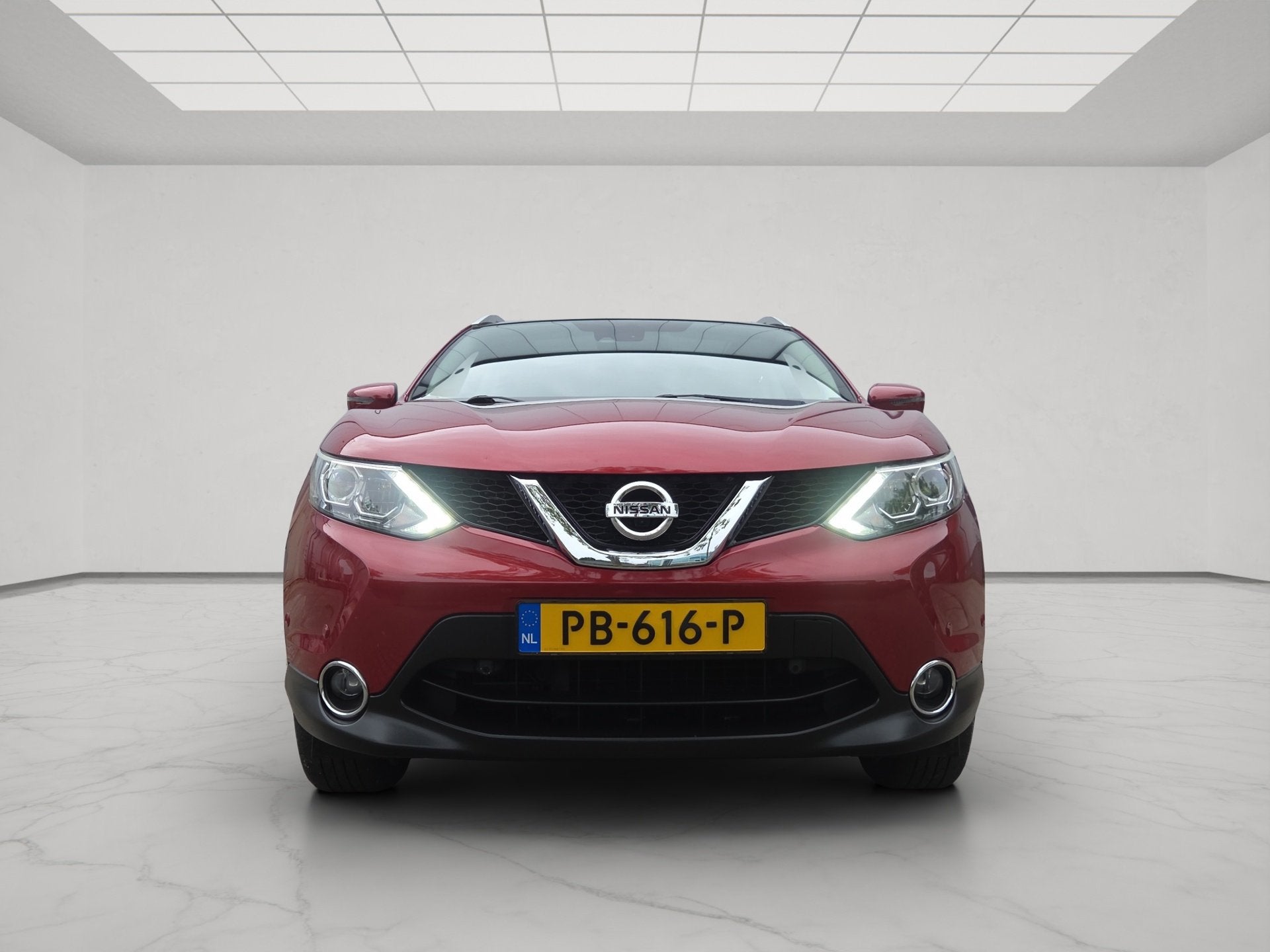 Nissan Qashqai 1.6 dCi Tekna, 4 cilinders, Leder, 140 €/maand, 22 km/l