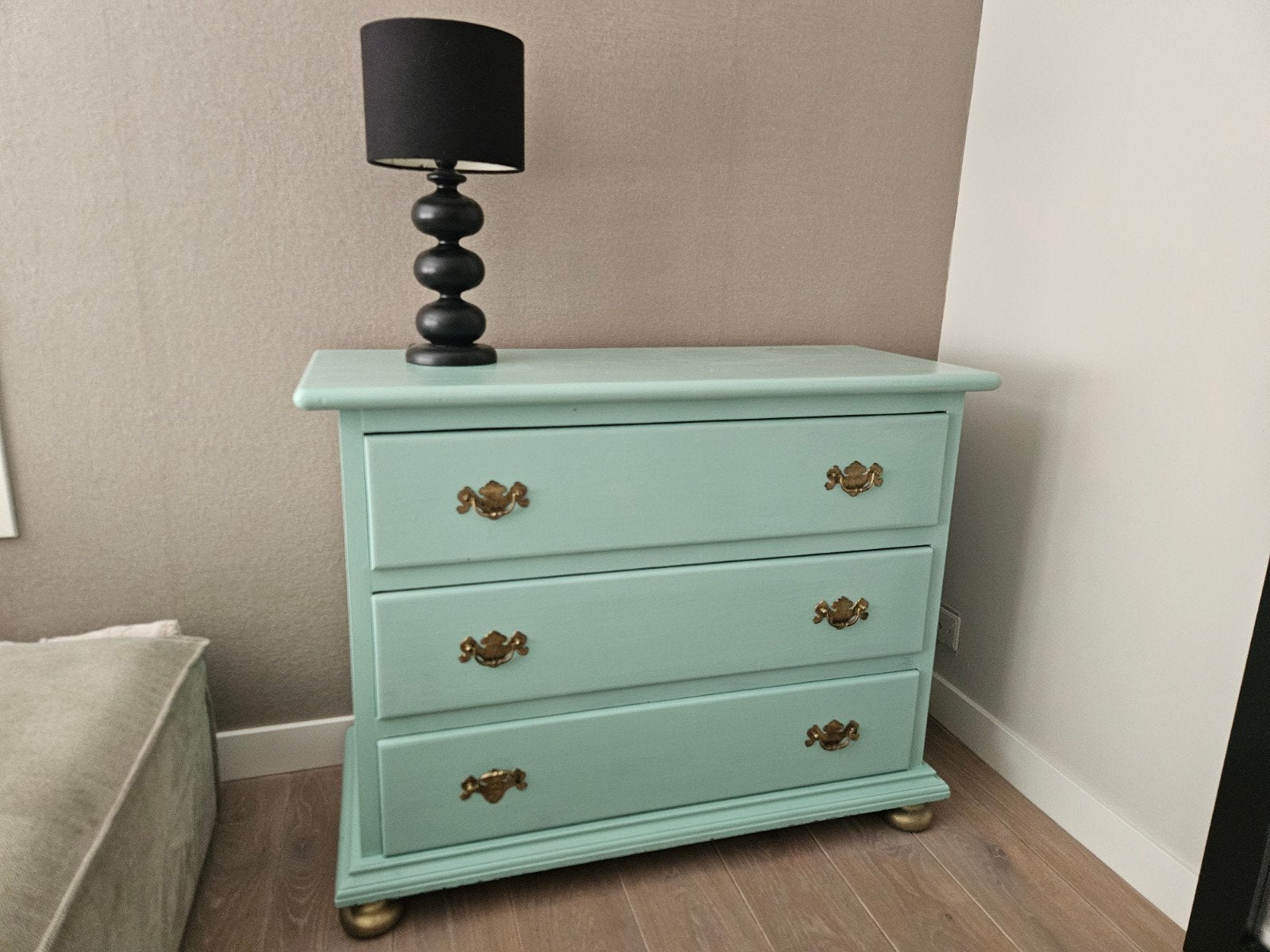 Vintage ladekast mintgroen met goudkleurige details, Ophalen, Gebruikt, 100 tot 150 cm, 100 tot 150 cm