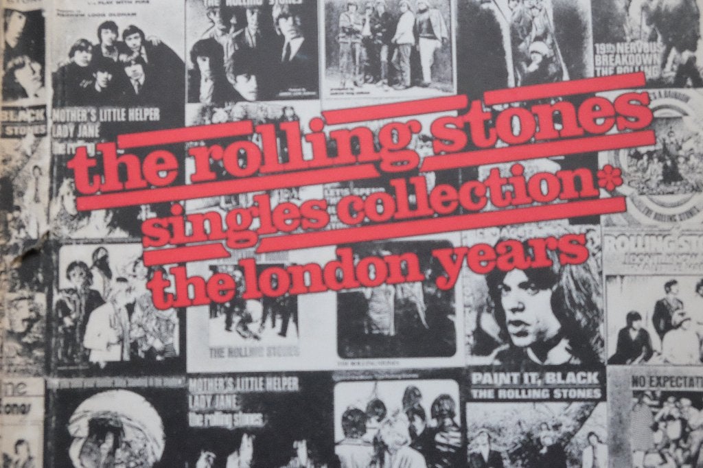 ROLLING STONES / SINGLESBOEK / 1989, Gelezen, Artiest, Diverse auteurs, Ophalen of Verzenden